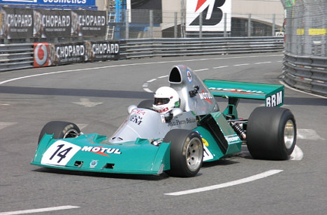 Denne racerbil er et af de sidste eksemplarer fra BRM – British Racing Motors – der var aktiv i Formel 1-klassen med enkelte afbræk i perioden fra 1951 og frem til 1977. Denne BRM P201-model har en tre-liters V12-motor, og den blev i 1974 kørt af Jean-Pierre Beltoise, der to år tidligere havde vundet BRM’s sidste sejr i Monacos gader.